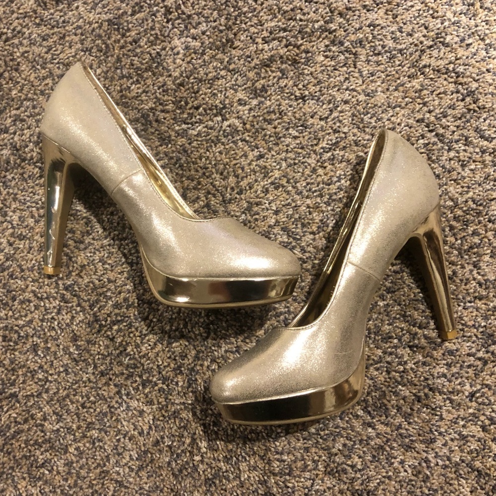 Gold Sparkly High Heels